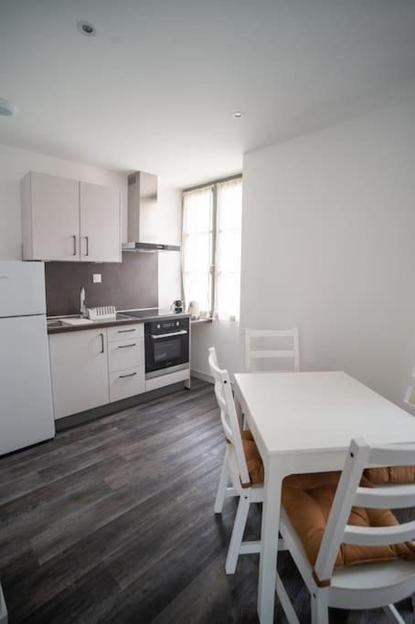 Saint Sauveur Apartment Dinan Bagian luar foto